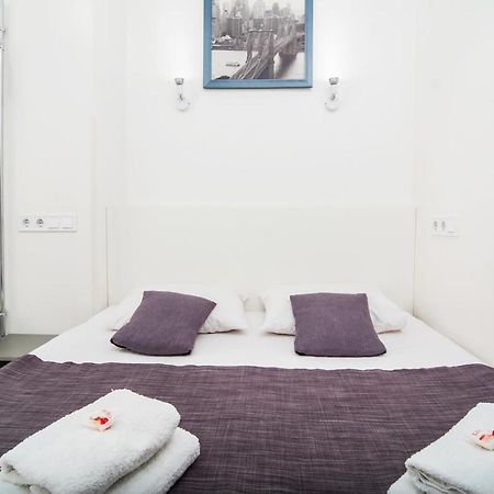 Smart Hotel Rooms Near Metro 24/7 كييف المظهر الخارجي الصورة