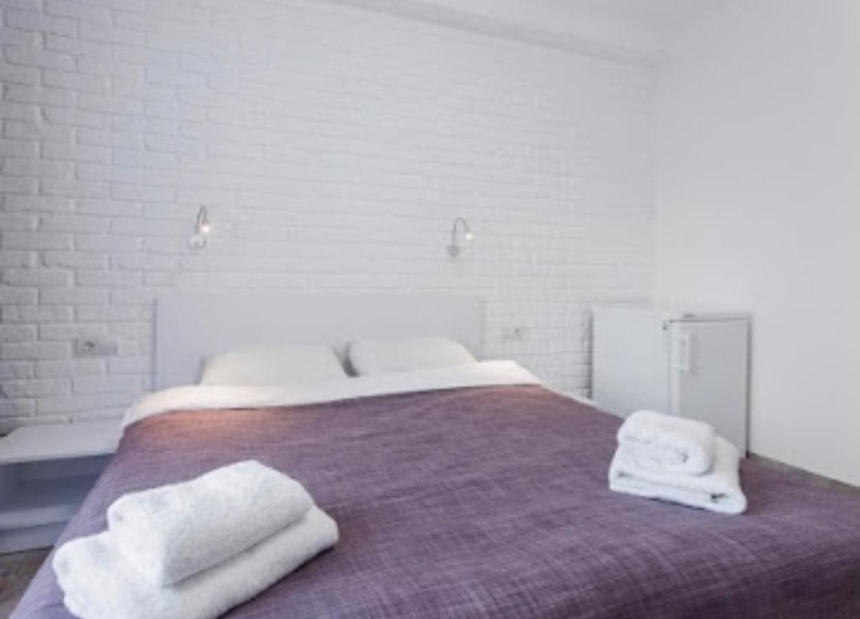 Smart Hotel Rooms Near Metro 24/7 كييف المظهر الخارجي الصورة